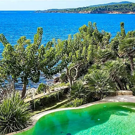 Libeccio: Private Pool In Szálloda